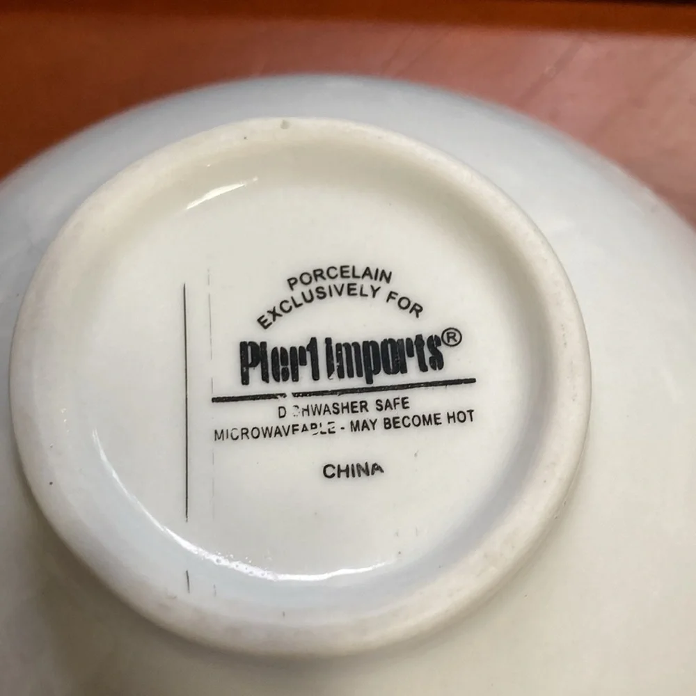 PIER 1 Kai Noodle Ramen Rice Bowl with Chopsticks Creamy White 7.25 x 3.24 in
